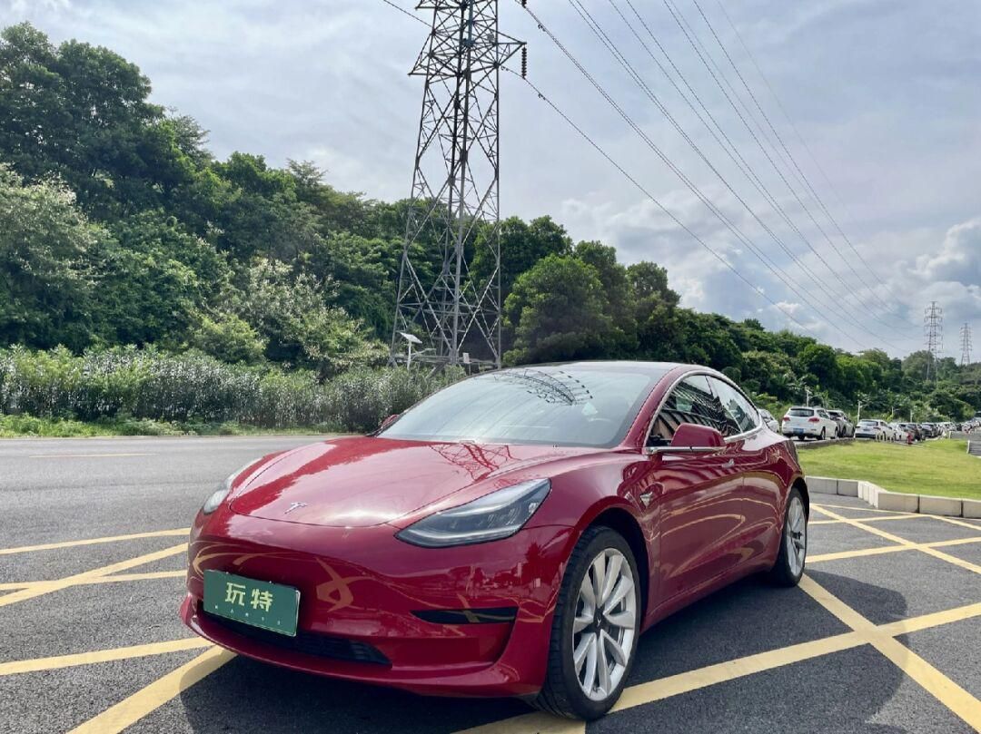 Tesla Model 3 2026: Avaliação Completa - Preço, Autonomia e Comparativo
