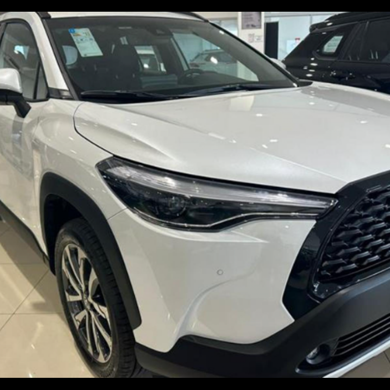 Toyota Corolla Cross 2026 - SUV híbrido brasileiro