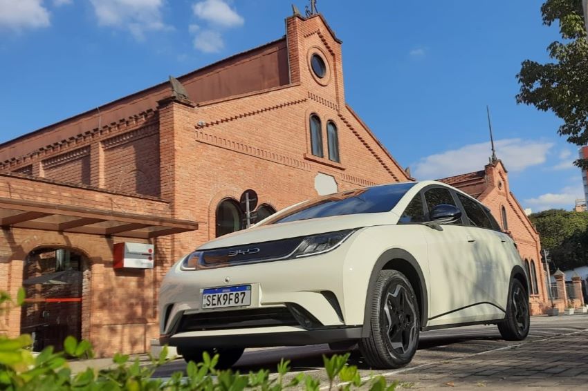 Consumo Carro Elétrico: Qual Mais Eficiente em 2026 e Quanto Poupa Por Ano Consumo Carro Elétrico: Qual Mais Eficiente em 2026 e Quanto Poupa Por Ano