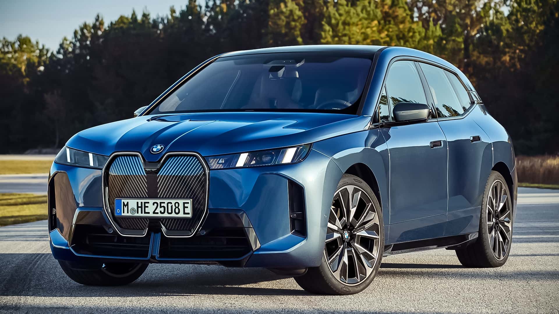 BMW iX 2026 Brasil: Preço, Autonomia e Avaliação do SAV Elétrico Premium