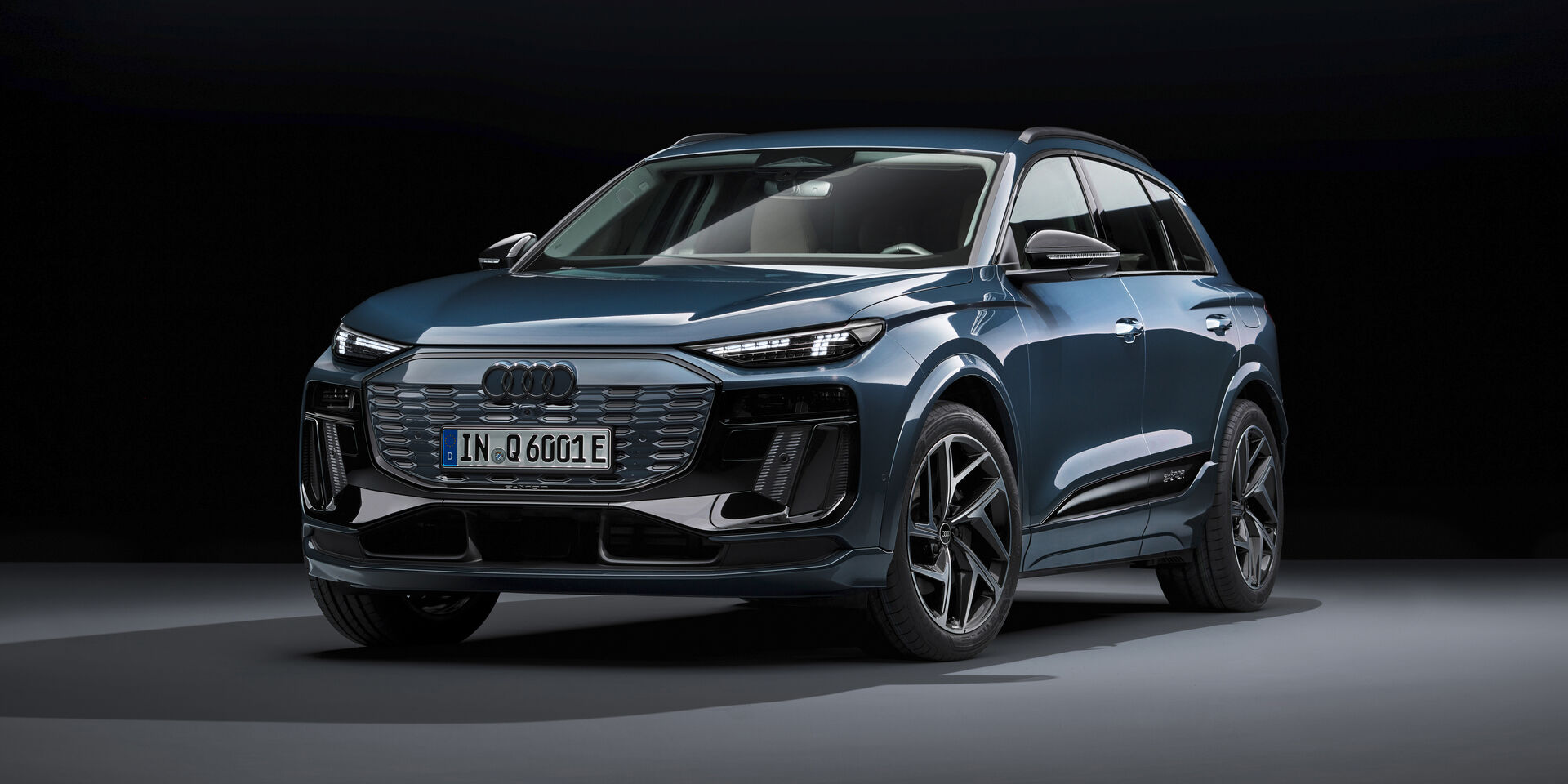 Porsche Macan Electric vs Audi Q6 e-tron 2026: Comparativo Premium Completo