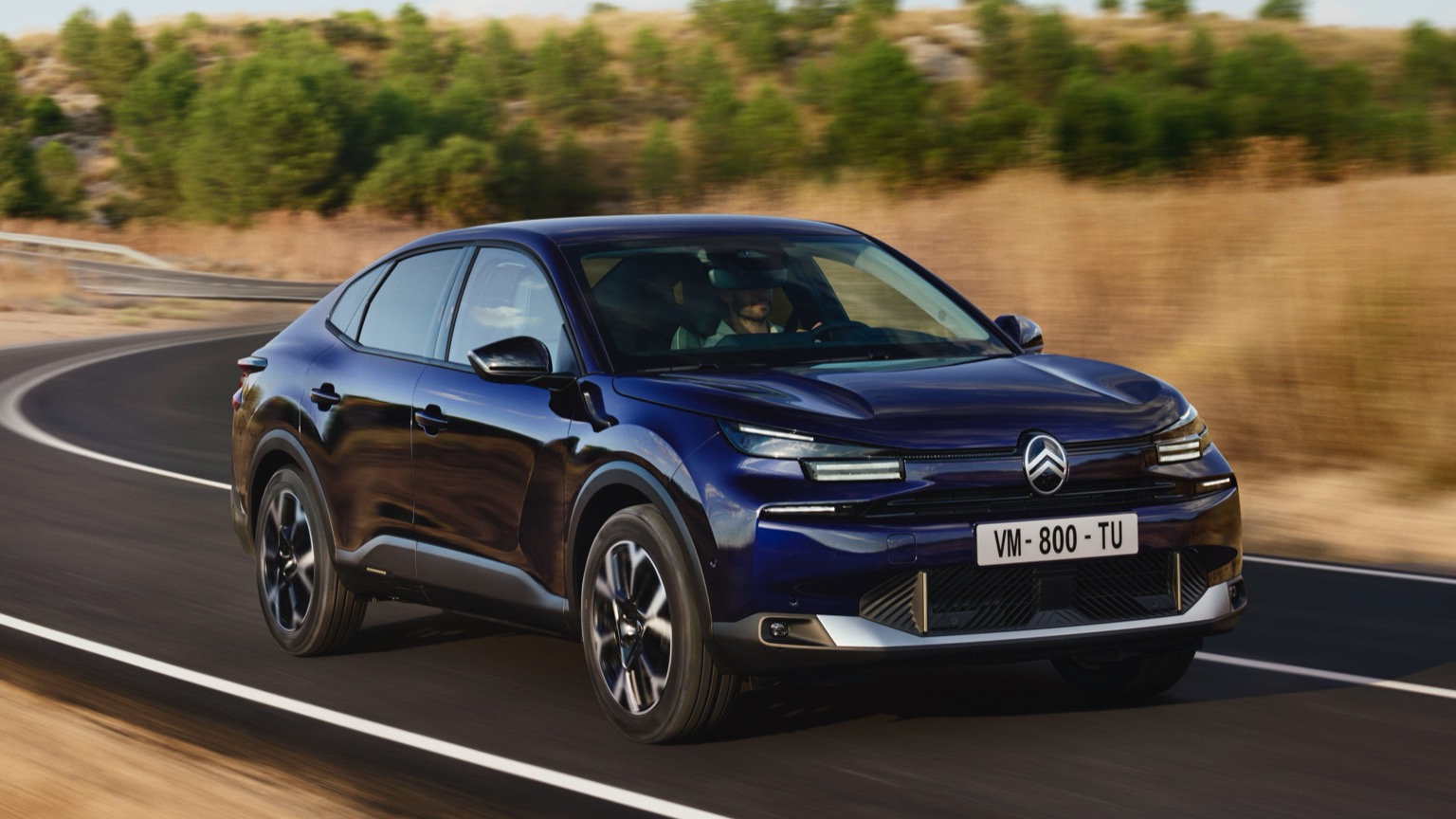 Citroen e-C4 X 2026 Brasil: Preço, Autonomia e Análise do Fastback Elétrico Mais Confortável