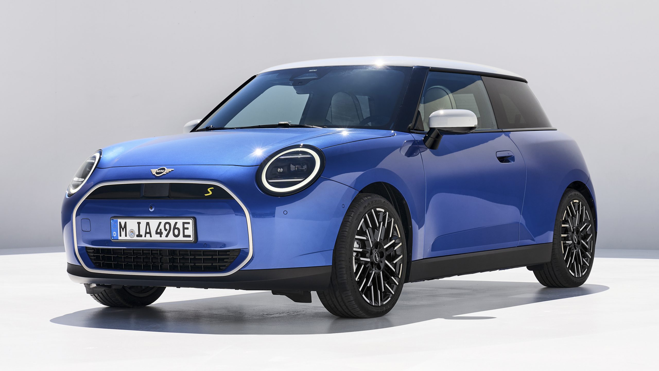MINI Cooper SE 2026 Brasil: Preço, Autonomia e Análise do Hatch Elétrico Mais Divertido MINI Cooper SE 2026 Brasil: Preço, Autonomia e Análise do Hatch Elétrico Mais Divertido