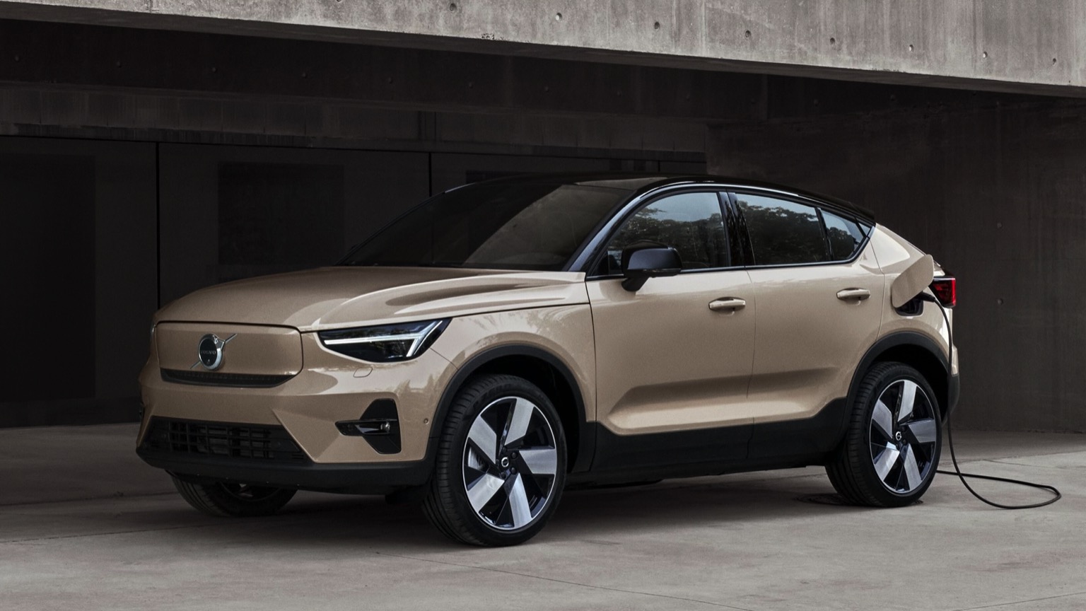 Volvo EC40 2026 Brasil: Preço, Autonomia e Análise do SUV Coupé Elétrico Conectado