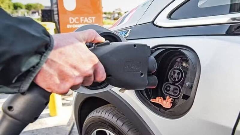 Como Carregar Carro Elétrico em Apartamento 2026: Guia Completo de Instalação e Custos Como Carregar Carro Elétrico em Apartamento 2026: Guia Completo de Instalação e Custos