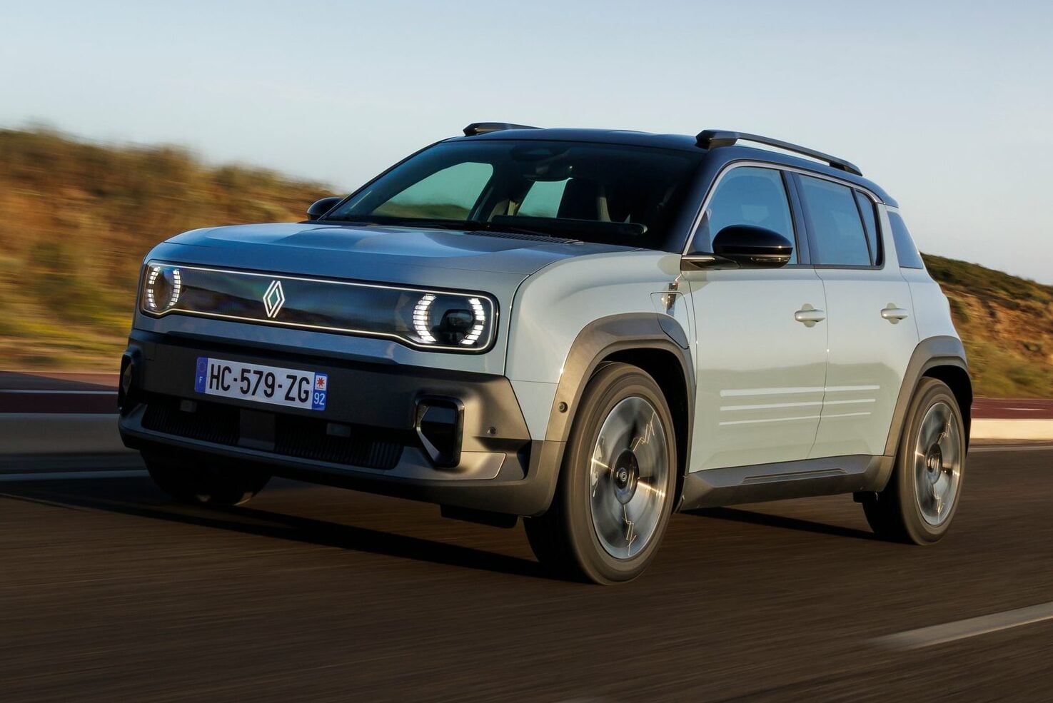 Renault 4 E-Tech 2026 Brasil: Análise do Mini SUV Elétrico que Vai Chegar por R$ 159.990 e Brigar com BYD Dolphin