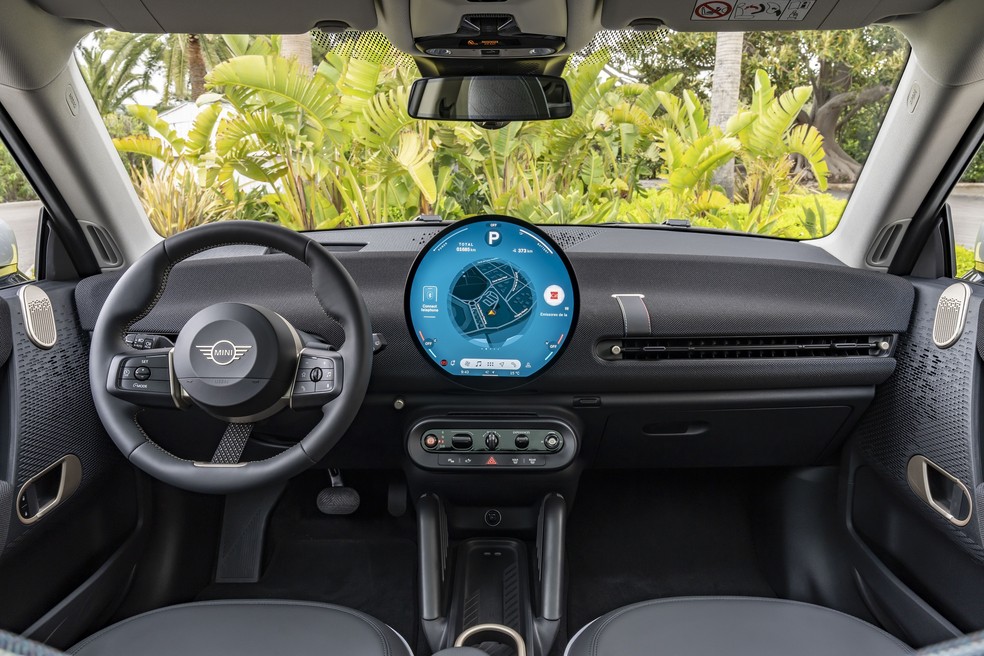 MINI Cooper Elétrico 2026 Brasil (F66): Preço Estimado, Autonomia e Análise do Hatch Premium Inglês